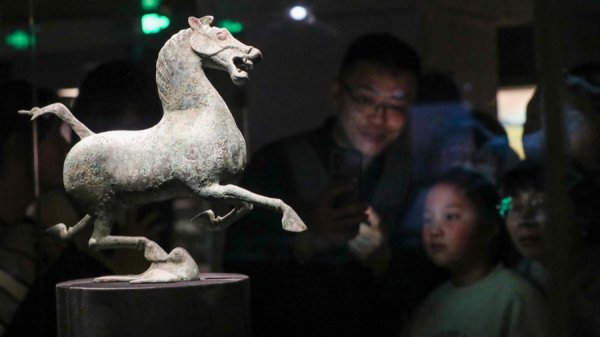 微言 | 春节“吉祥马”原型是铜奔马