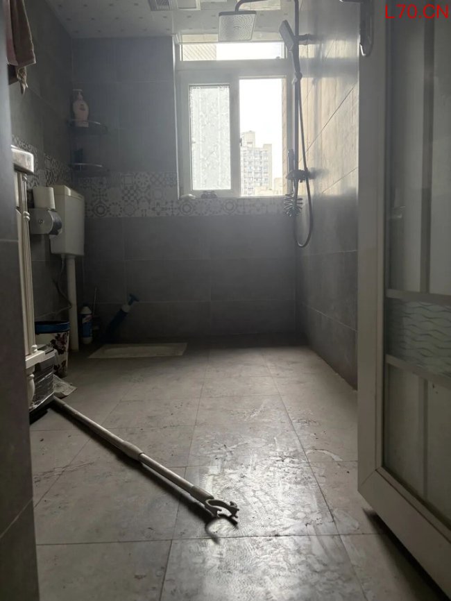 男子疑遭家暴跳楼 父母告儿媳 两年奔走讨说法
