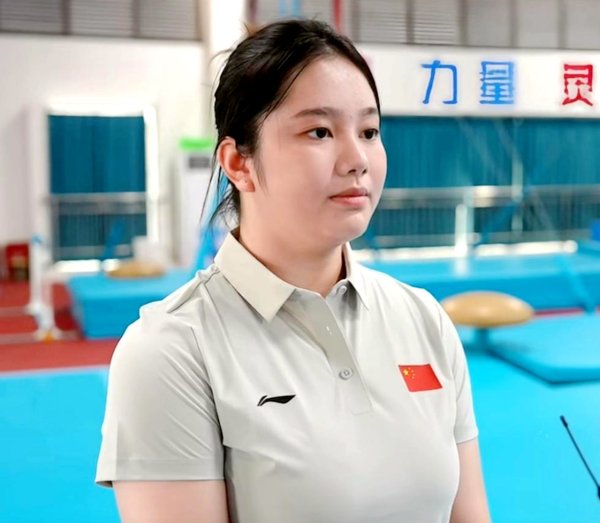 曾两夺世锦赛冠军的中国体操女神发福了, 年仅22岁, 网友直呼心碎